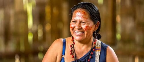 Amupakin female leader